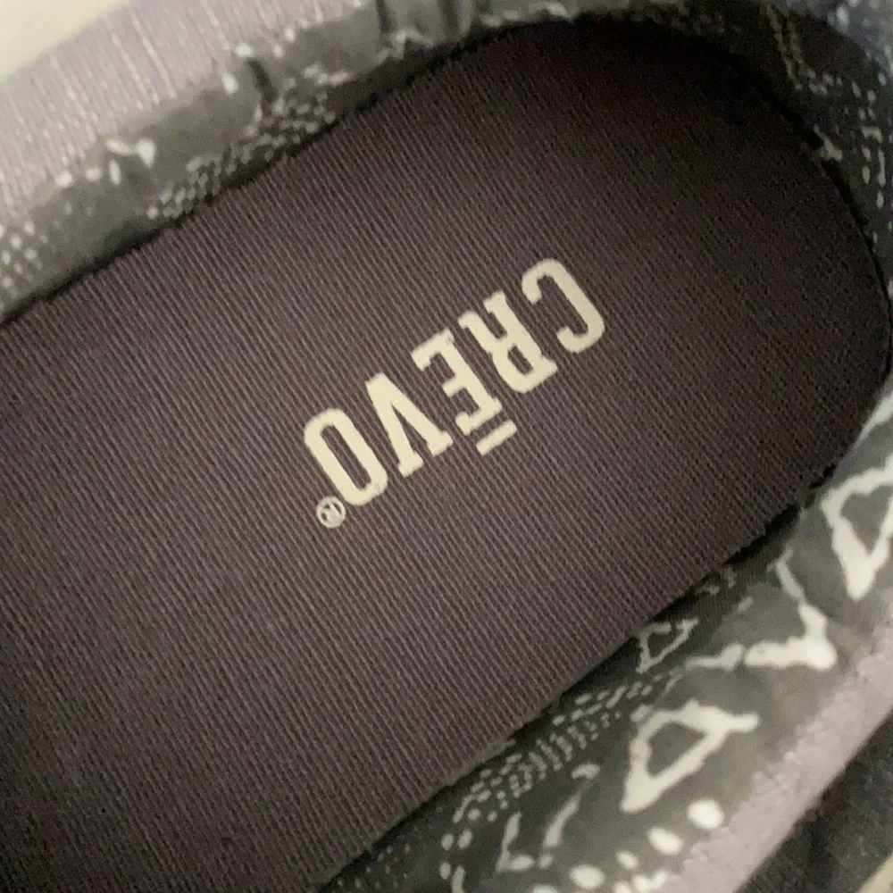 Nwt crēvo Ronnie slip on gray loafer sneakers